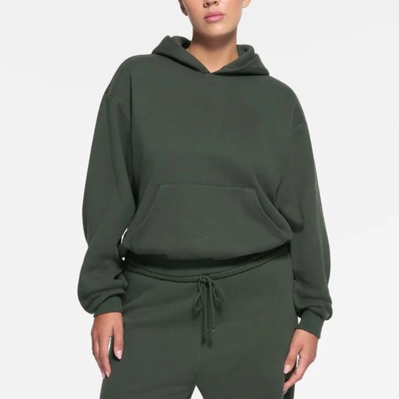 SKIMS Tops - SKIMS Cotton Fleece Classic Hoodie in Spruce